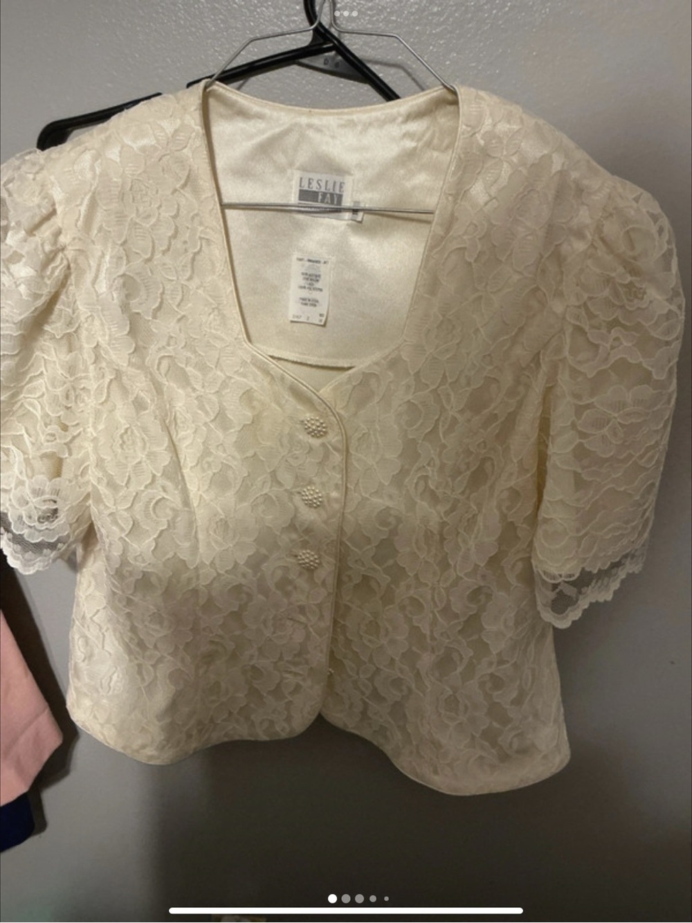Leslie Fay Cream Lace Short Sleeve Blouse Jacket